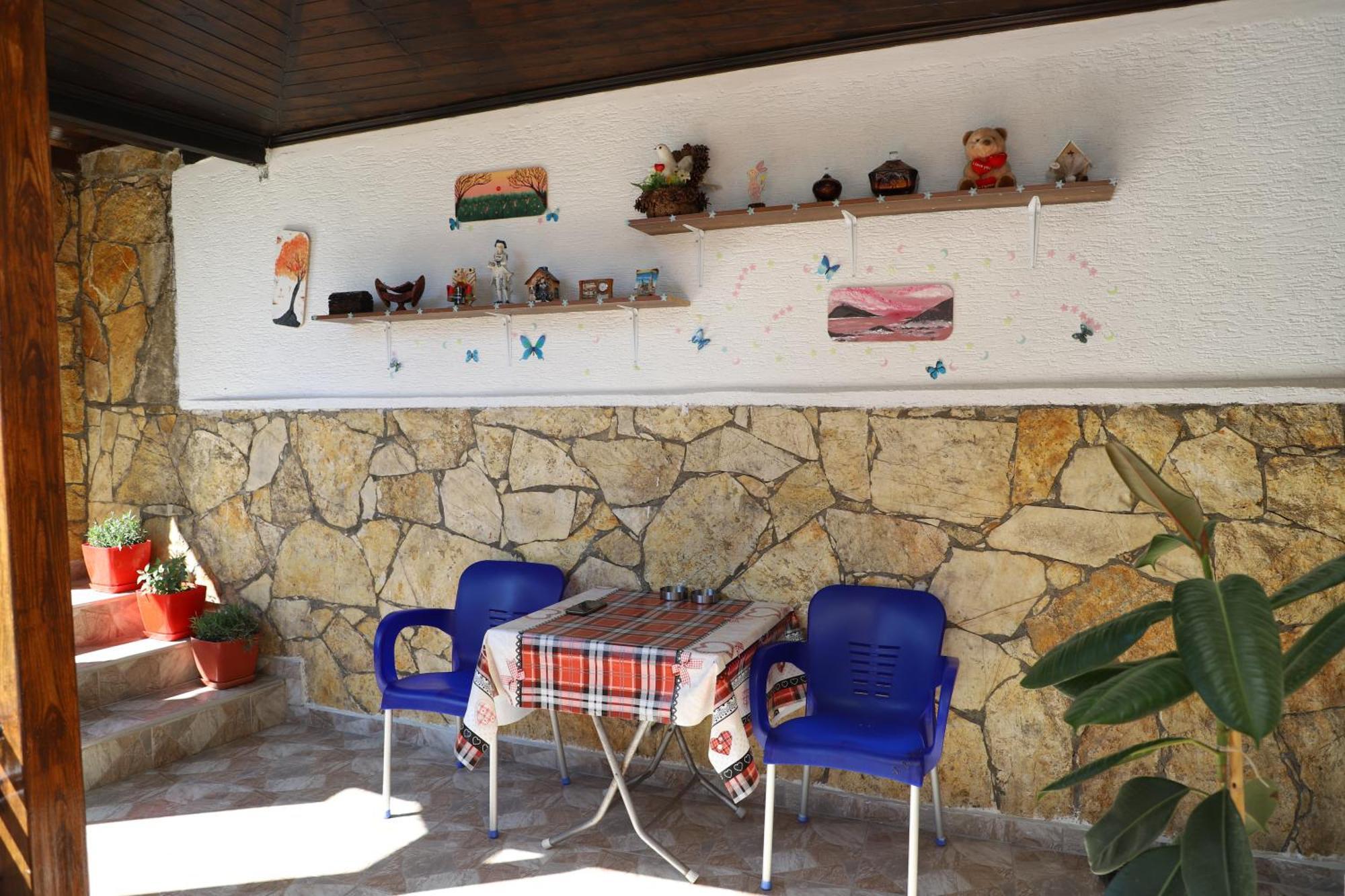 Guest House Marjo Berat Buitenkant foto