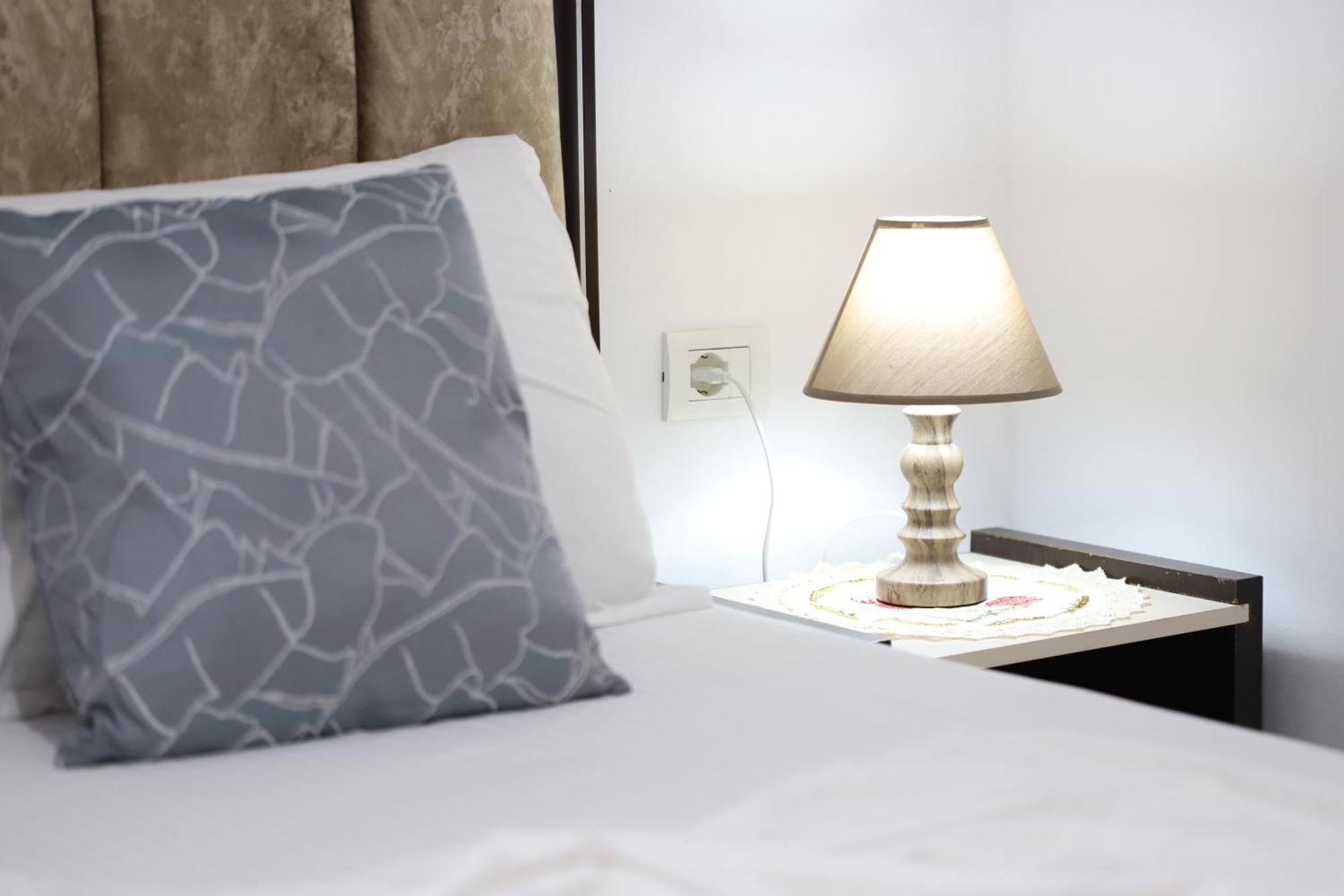 Guest House Marjo Berat Buitenkant foto